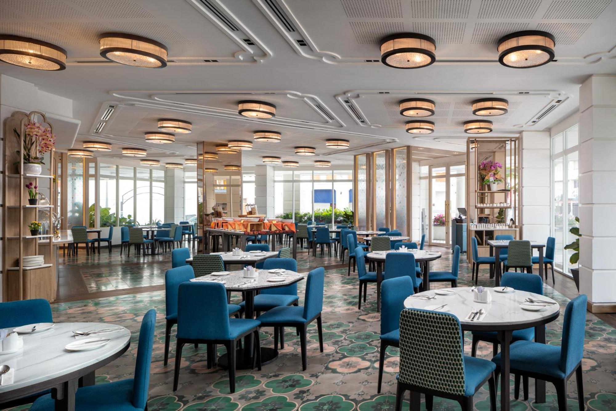 Отель The George Penang By The Crest Collection Джорджтаун Экстерьер фото The restaurant